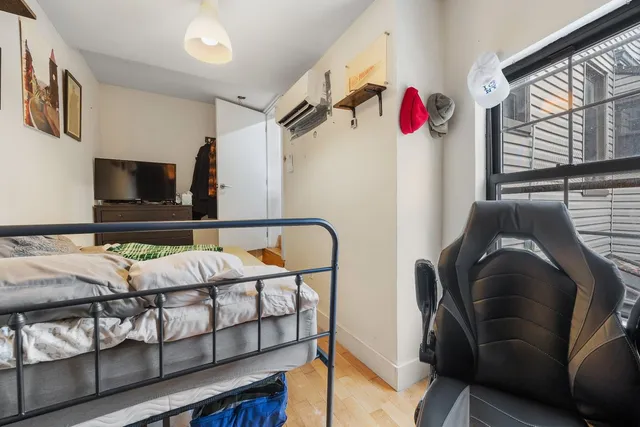 $2,500,000 | 118 Kingsland Avenue, Unit 1 | East Williamsburg