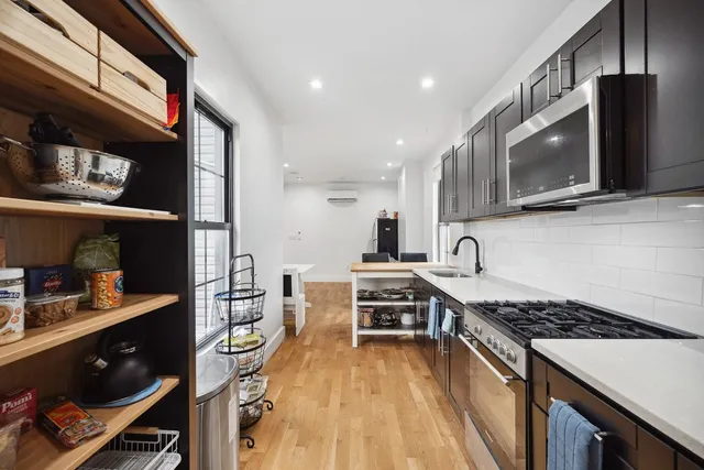 $2,500,000 | 118 Kingsland Avenue, Unit 1 | East Williamsburg
