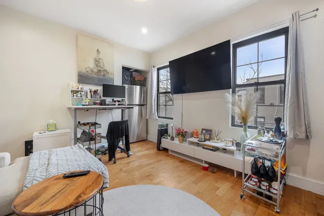$2,500,000 | 118 Kingsland Avenue, Unit 1 | East Williamsburg