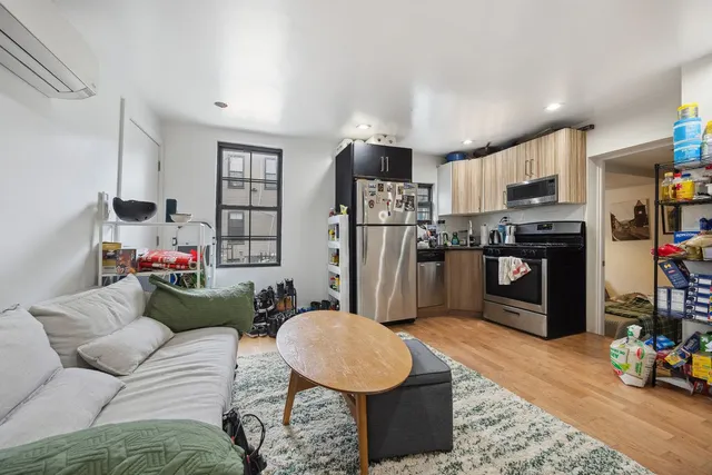 $2,500,000 | 118 Kingsland Avenue, Unit 1 | East Williamsburg