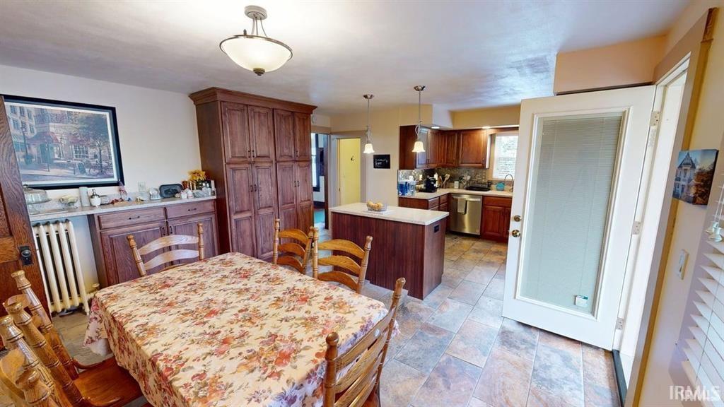 410 East Riverside Drive Jasper, IN 47546 - Photo 11 of 36