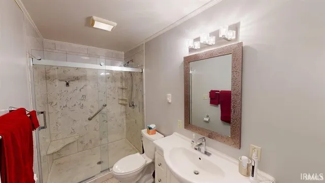 $785,000 | 410 East Riverside Drive, Jasper, IN 47546