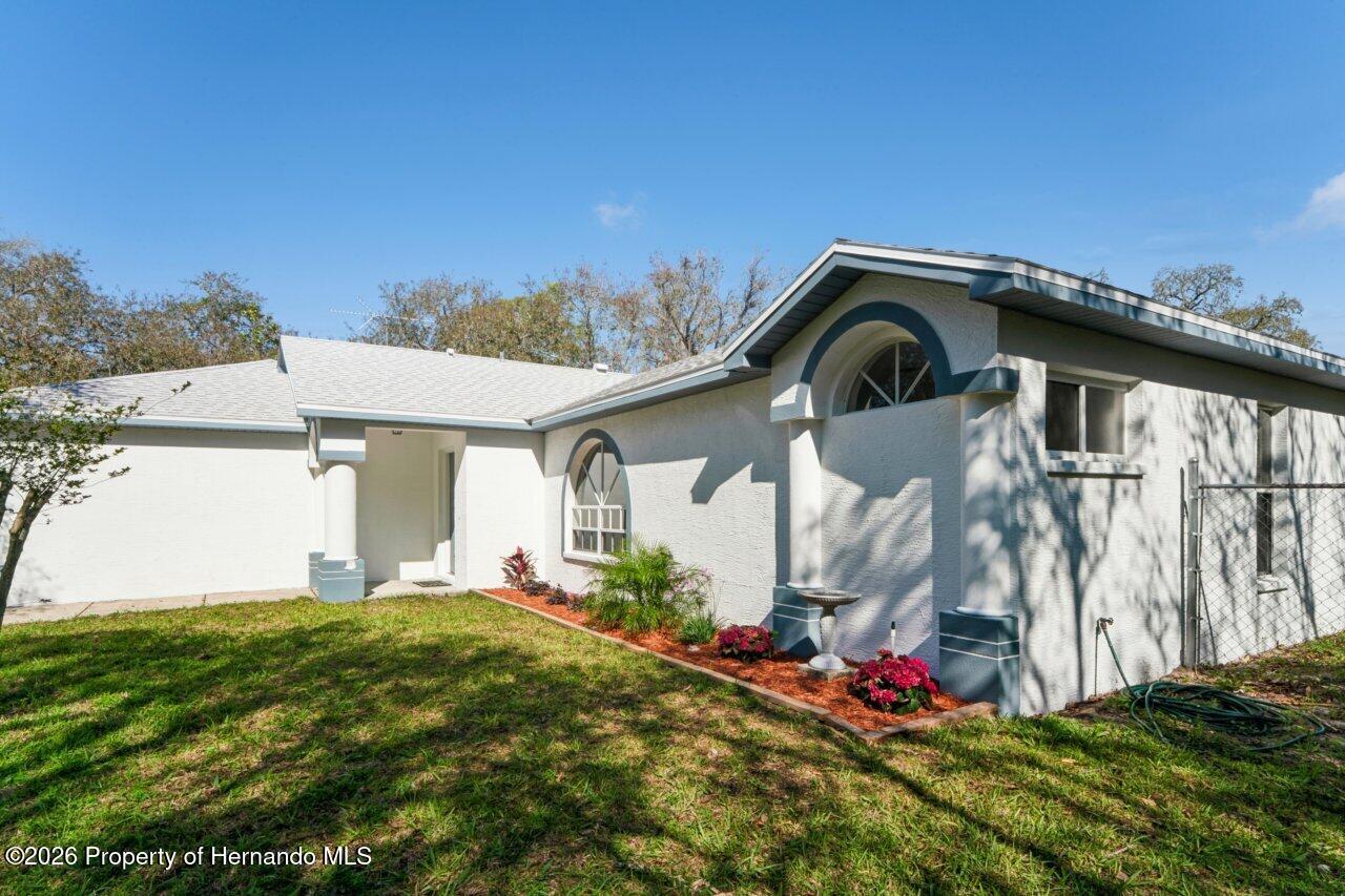 16411 Fiscus Drive Spring Hill, FL 34610 - Photo 3 of 30
