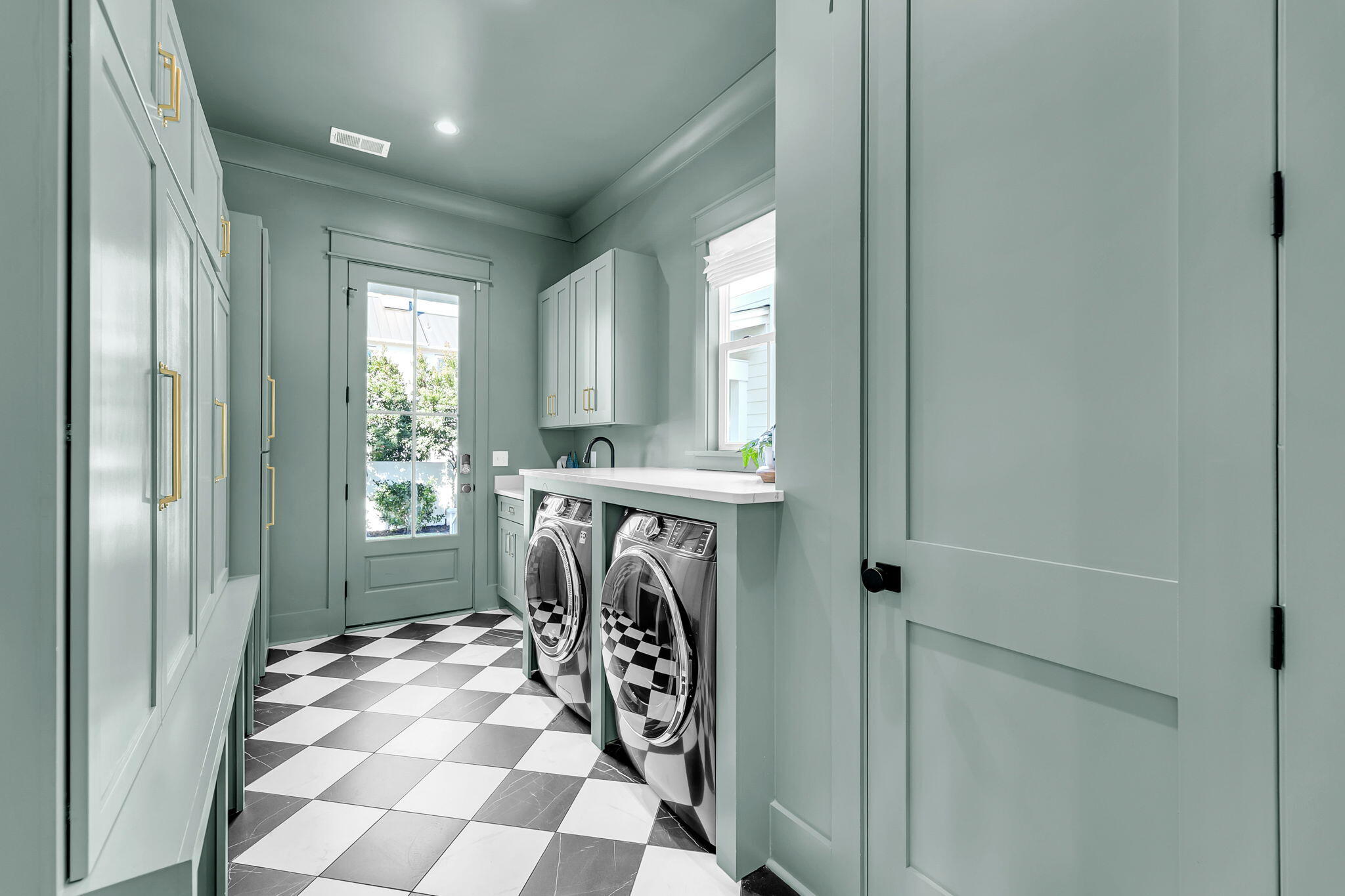 546 Center Street Mount Pleasant, SC 29464 - Photo 22 of 58 CREM - 546 Center-34 (2)