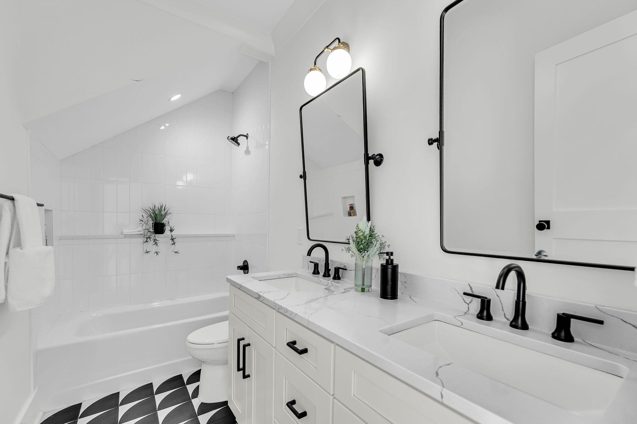 546 Center Street Mount Pleasant, SC 29464 - Photo 34 of 58 CREM - 546 Center-41