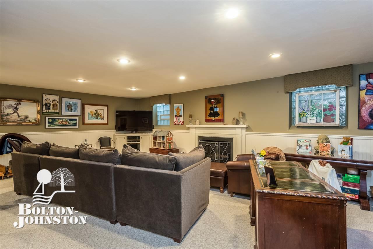 1103 Devonshire Road Grosse Pointe Park, MI 48230 - Photo 37 of 61