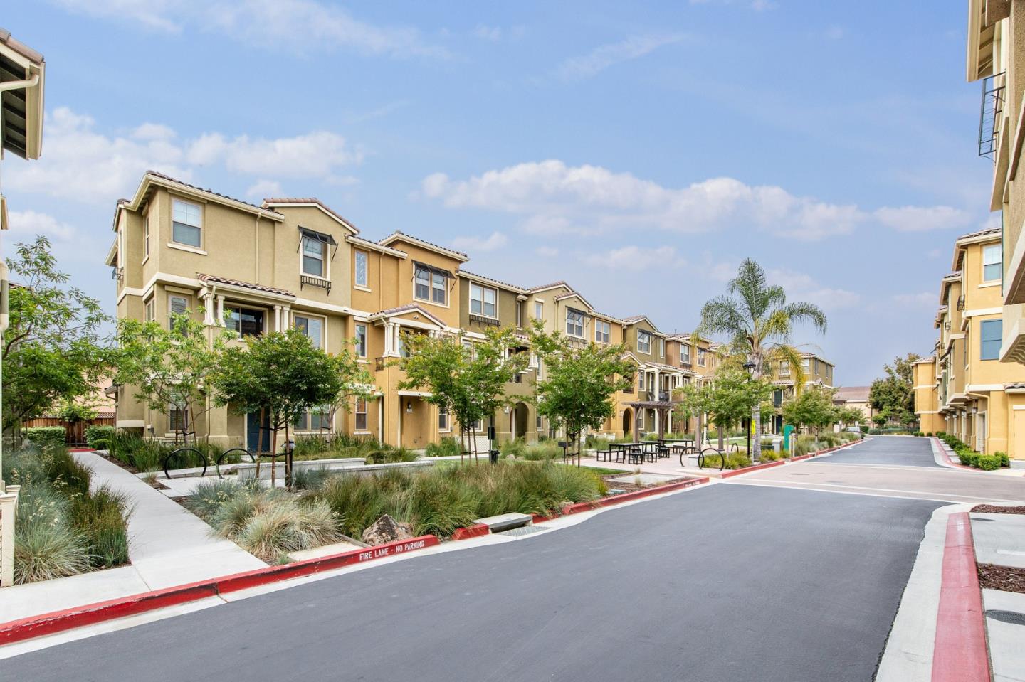 625 Cinnamon Circle Mountain View, CA 94043 - Photo 3 of 7 a view of a building with a street
