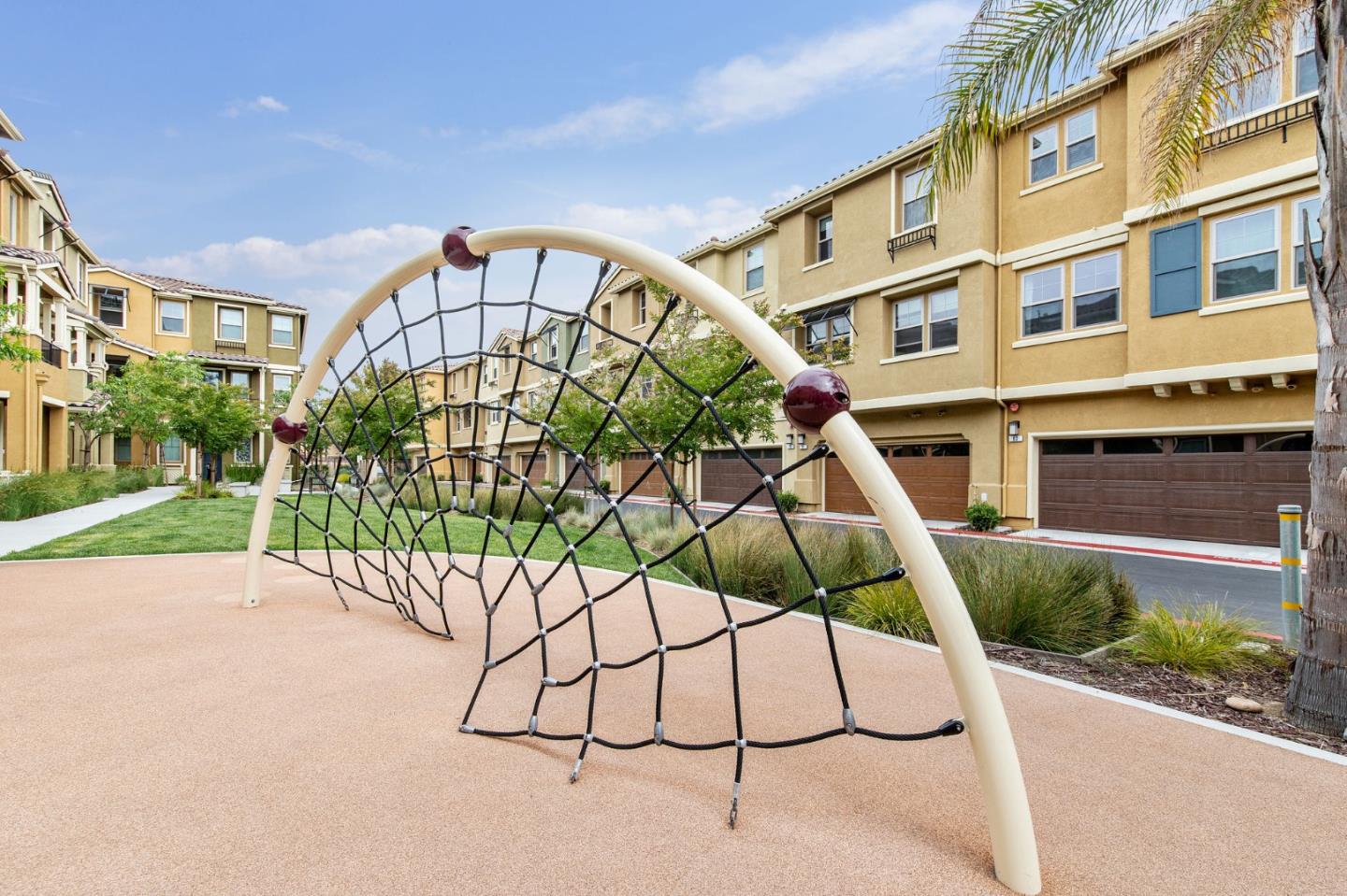 625 Cinnamon Circle Mountain View, CA 94043 - Photo 6 of 7