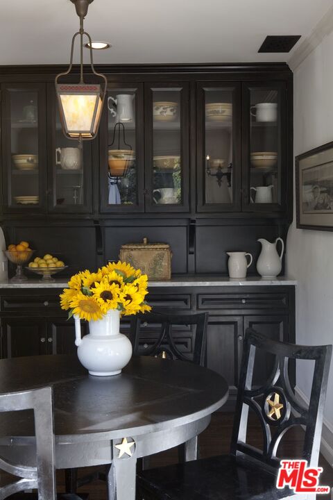 3326 Fryman Road Studio City, CA 91604 - Photo 10 of 27