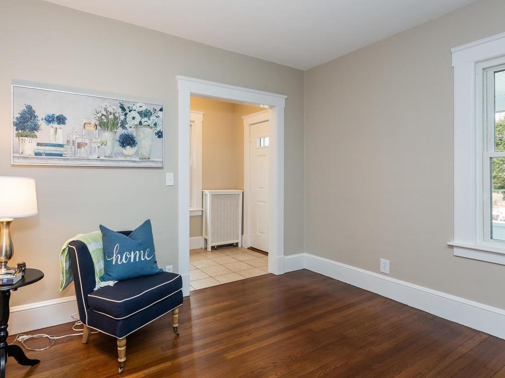 21 Homecrest Street Longmeadow, MA 01106 - Photo 5 of 41