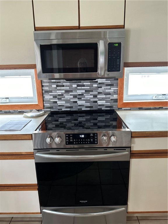 422 Shady Valley Road Coventry, RI 02816 - Photo 8 of 40