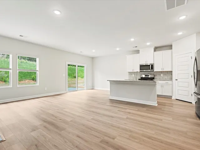 $258,900 | 462 Harben Drive, Woodruff, SC 29388