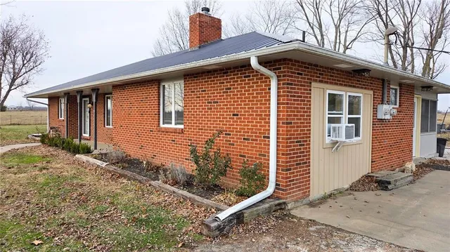 $349,000 | 20340 Highway 52, Pleasanton, KS 66075