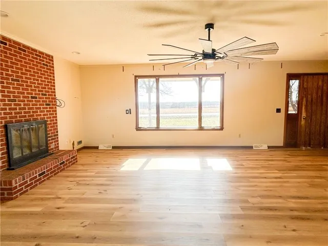 $349,000 | 20340 Highway 52, Pleasanton, KS 66075