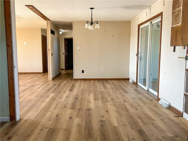 $349,000 | 20340 Highway 52, Pleasanton, KS 66075