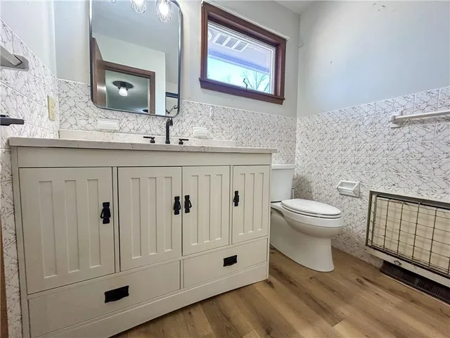 $349,000 | 20340 Highway 52, Pleasanton, KS 66075