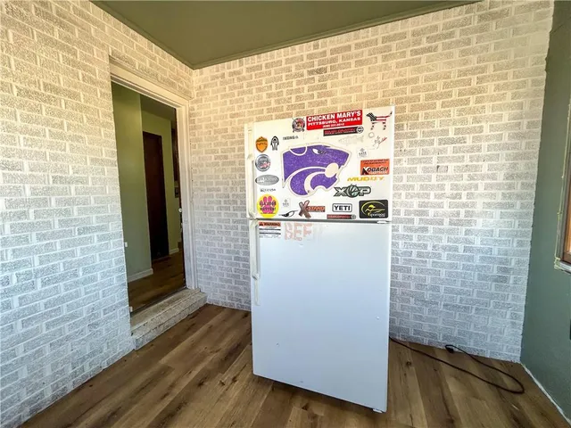 $349,000 | 20340 Highway 52, Pleasanton, KS 66075