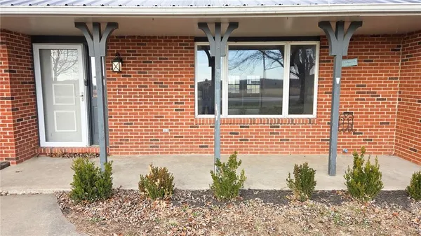 $349,000 | 20340 Highway 52, Pleasanton, KS 66075