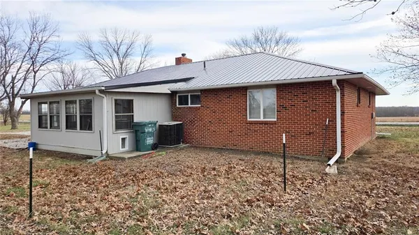 $349,000 | 20340 Highway 52, Pleasanton, KS 66075