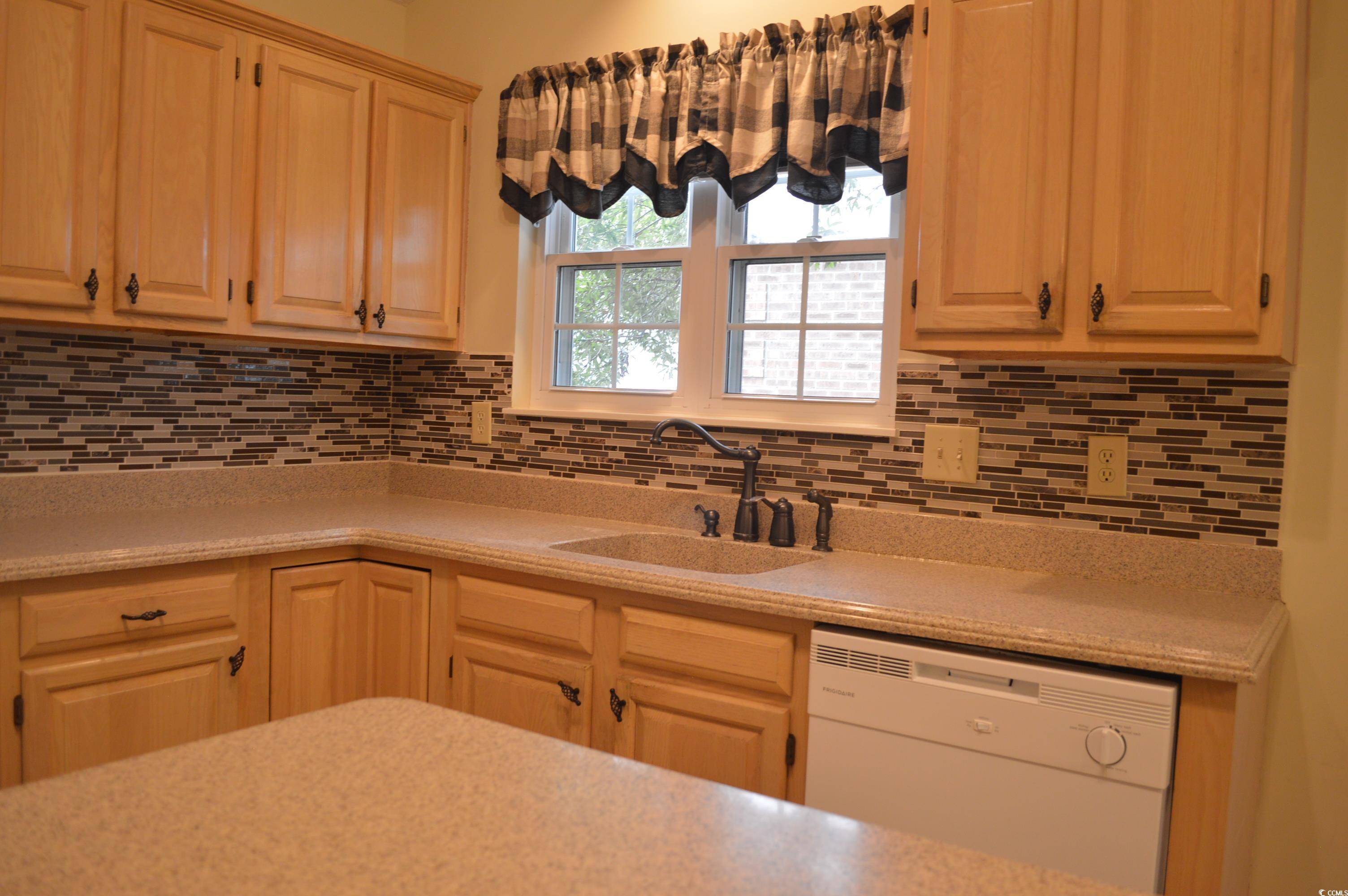 2304 Blackbird Court Murrells Inlet, SC 29576 - Photo 7 of 34 Gallery Image 7