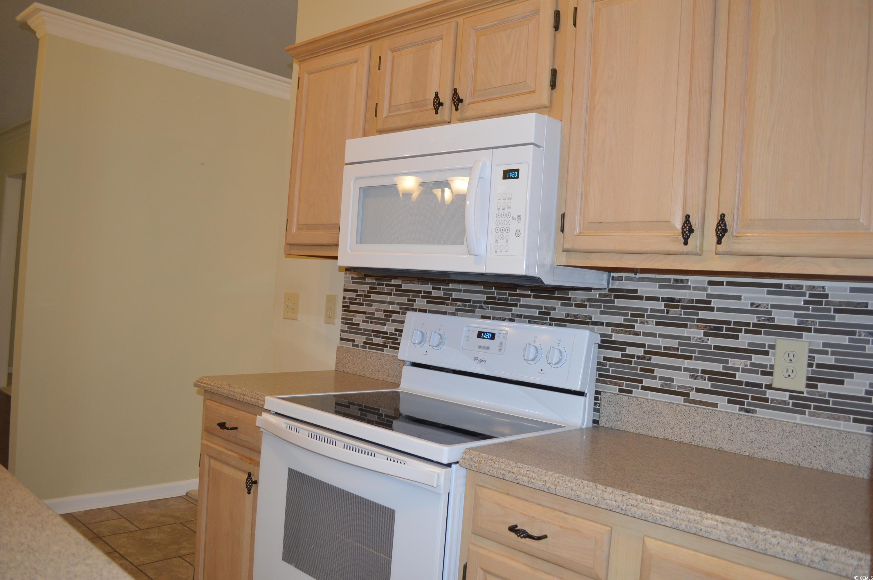 2304 Blackbird Court Murrells Inlet, SC 29576 - Photo 8 of 34 Gallery Image 8