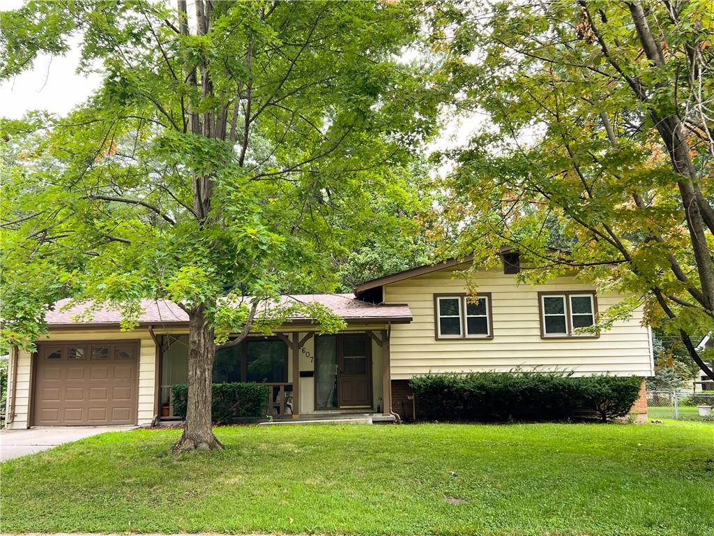 607 Southwest Williams Street Lee's Summit, MO 64081 - Photo 1 of 1 Gallery Image 1