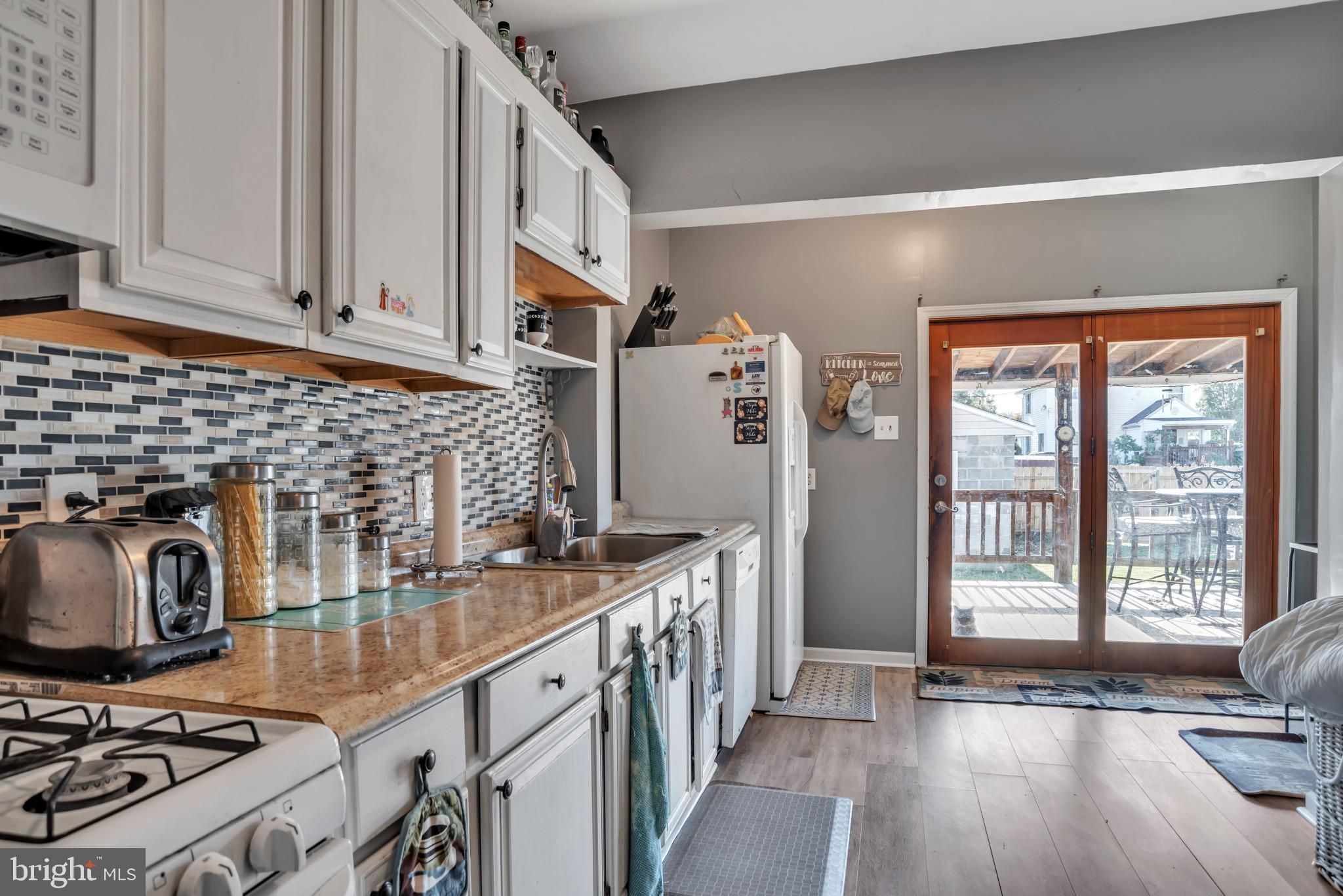 3009 Ritchie Avenue Baltimore, MD 21219 - Photo 10 of 30