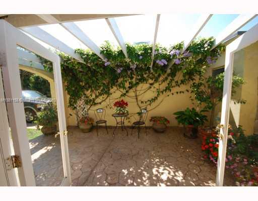 90 Southwest 17th Road Miami, FL 33129 - Photo 15 of 16 Patio/Deck/Lanai