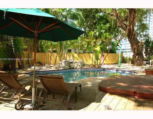 90 Southwest 17th Road Miami, FL 33129 - Photo 3 of 16 Swimming Pool/Hot Tub/Sauna
