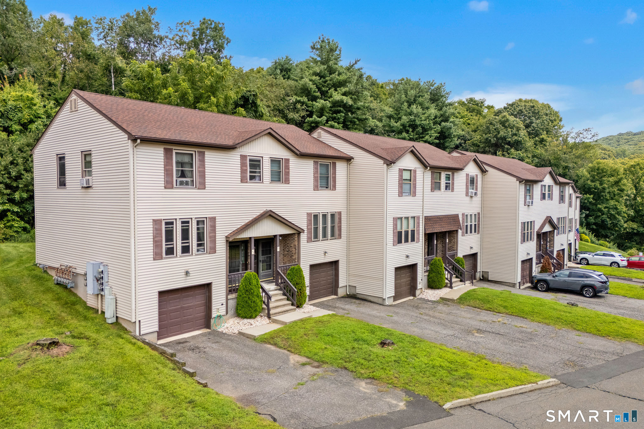 41 Country Hill Road, Unit 41 Naugatuck, CT 06770 - Photo 32 of 40 Gallery Image 32