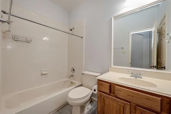 $2,800 | 18302 North Elizabeth Shore Loop, Cypress, TX 77433