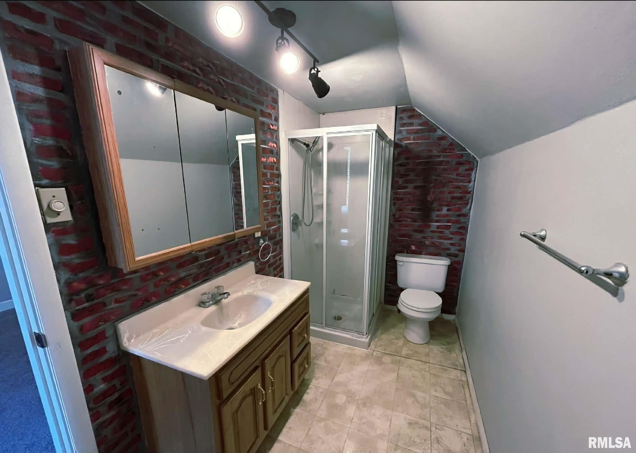 824 South 11th Street Quincy, IL 62301 - Photo 11 of 15