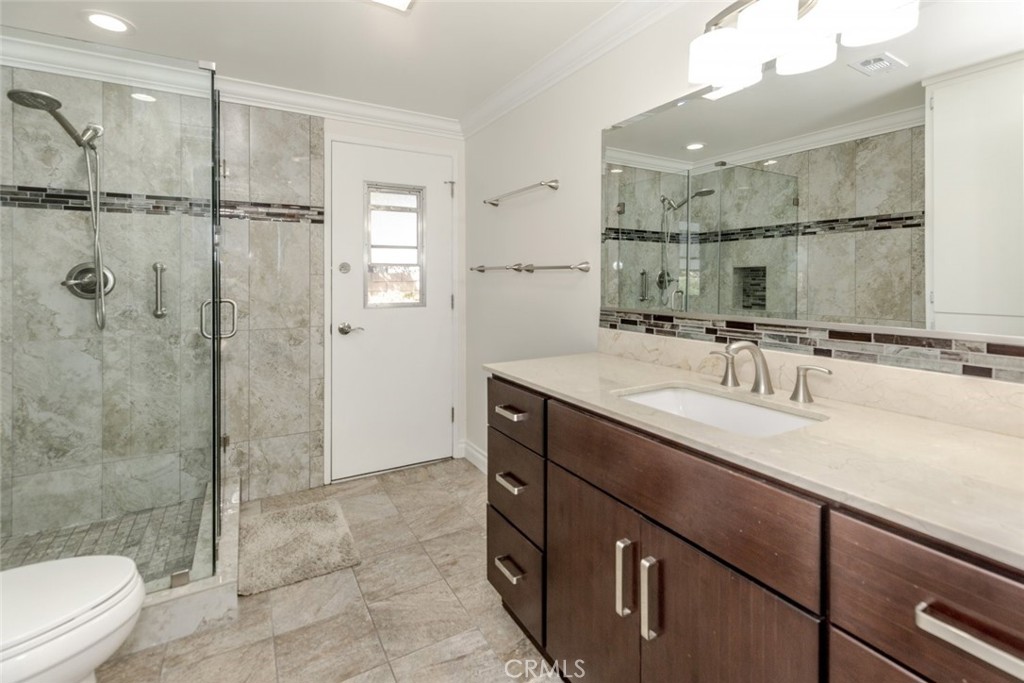 11801 Thunderbird Avenue Porter Ranch, CA 91326 - Photo 24 of 54