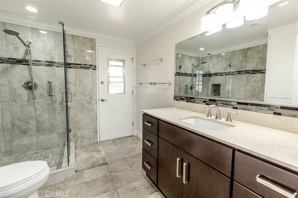 11801 Thunderbird Avenue Porter Ranch, CA 91326 - Photo 25 of 54