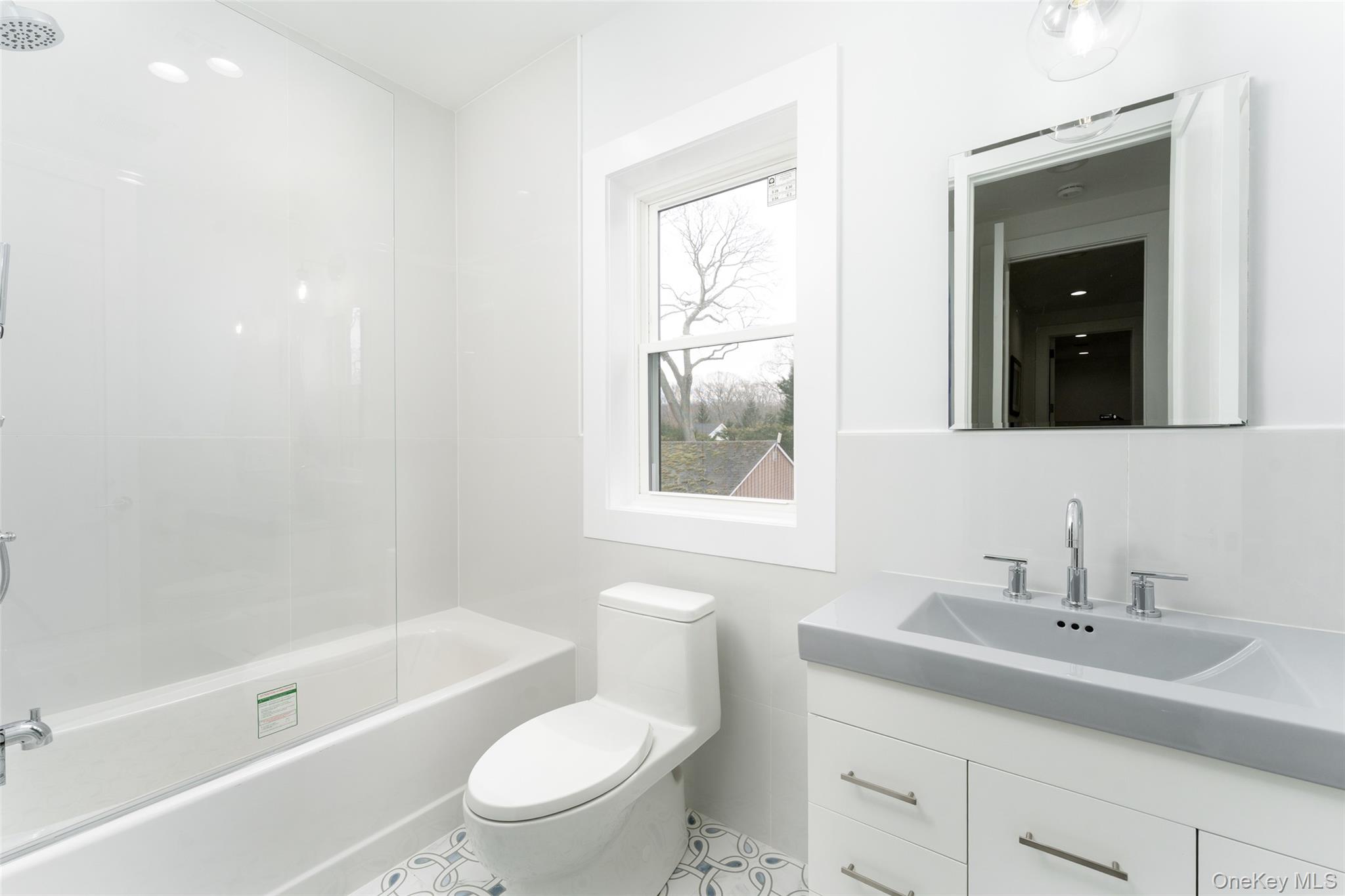 40 Waters Edge Road Southampton, NY 11968 - Photo 16 of 47