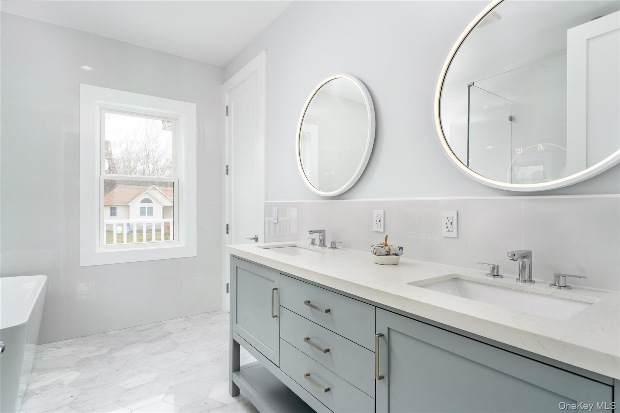 40 Waters Edge Road Southampton, NY 11968 - Photo 22 of 47