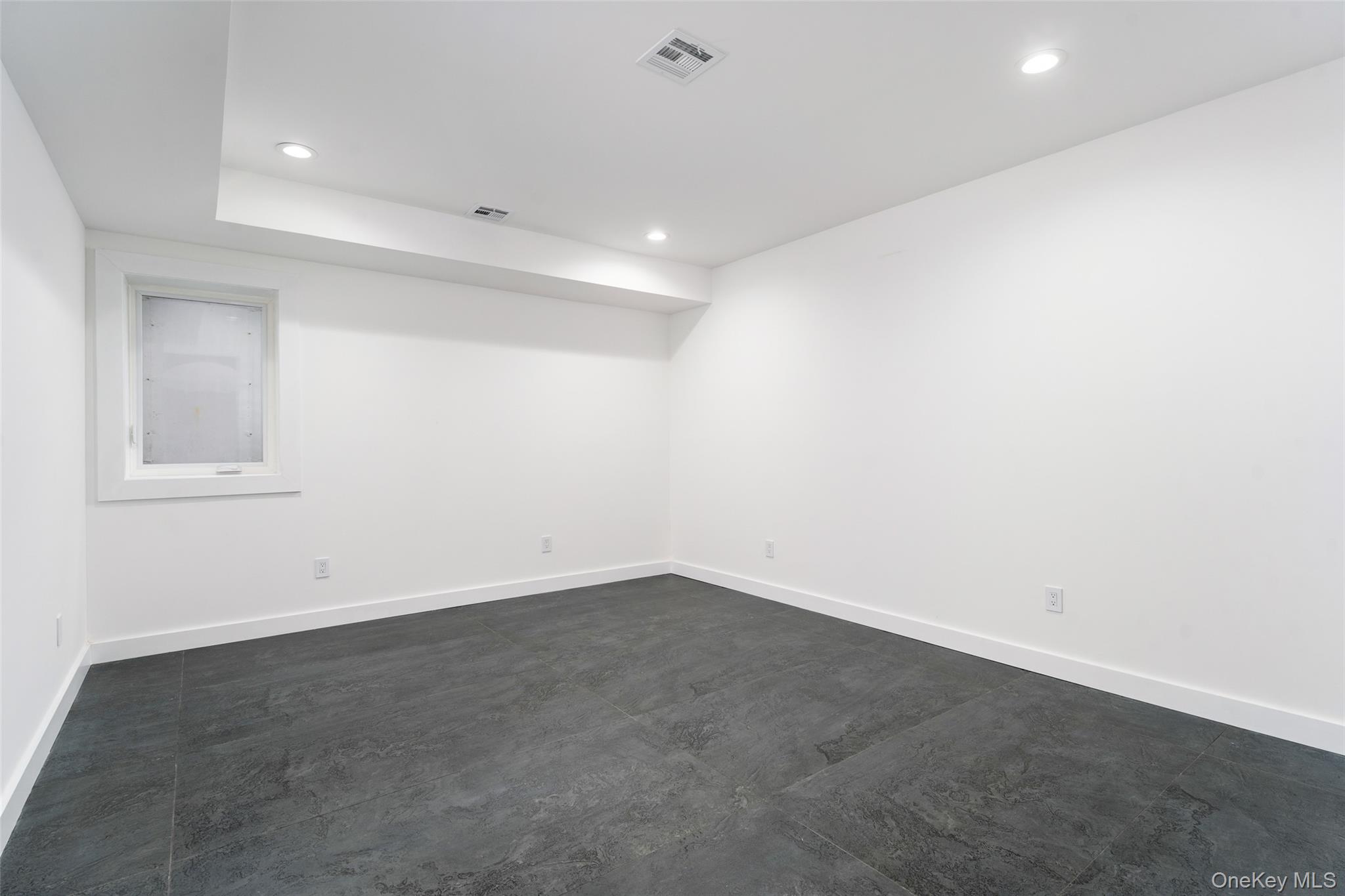 40 Waters Edge Road Southampton, NY 11968 - Photo 35 of 47