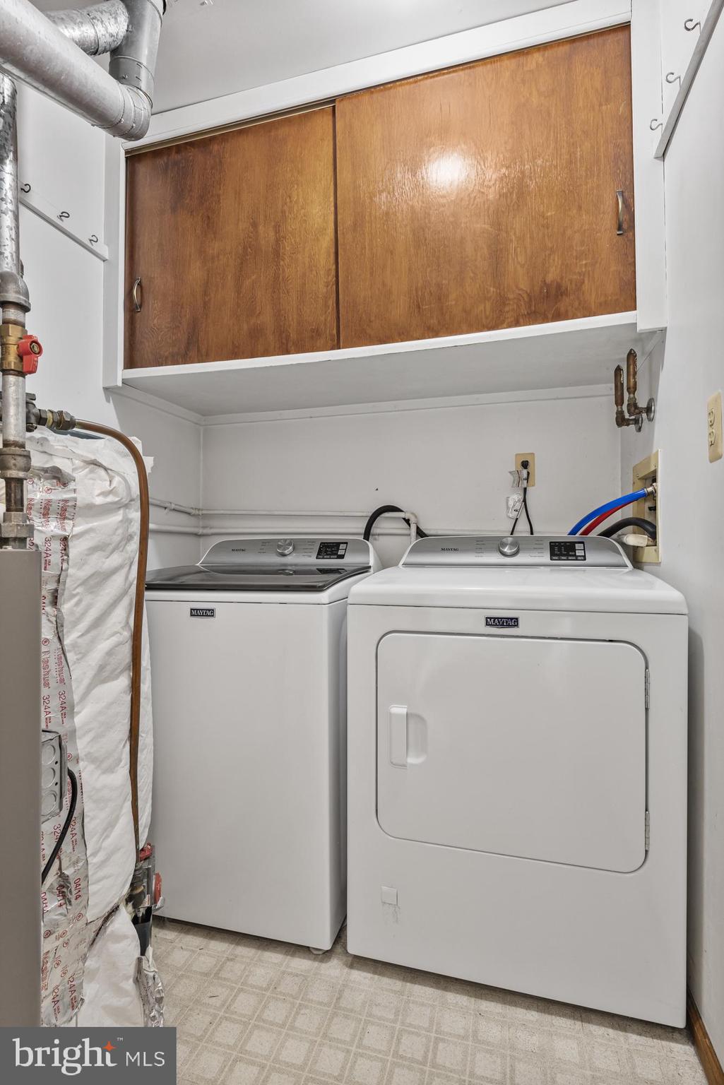 15 Ginger Drive Lumberton, NJ 08048 - Photo 19 of 30 a utility room with dryer and washer