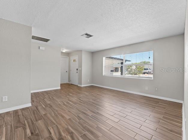 4235 Manxcat Lane New Port Richey, FL 34653 - Photo 4 of 34