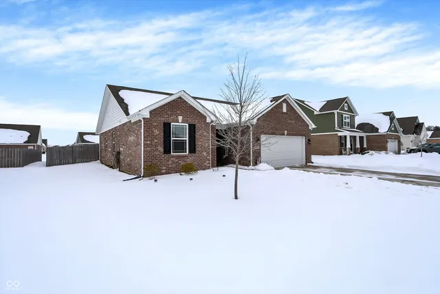 $325,000 | 1279 Bontrager Lane, Shelbyville, IN 46176