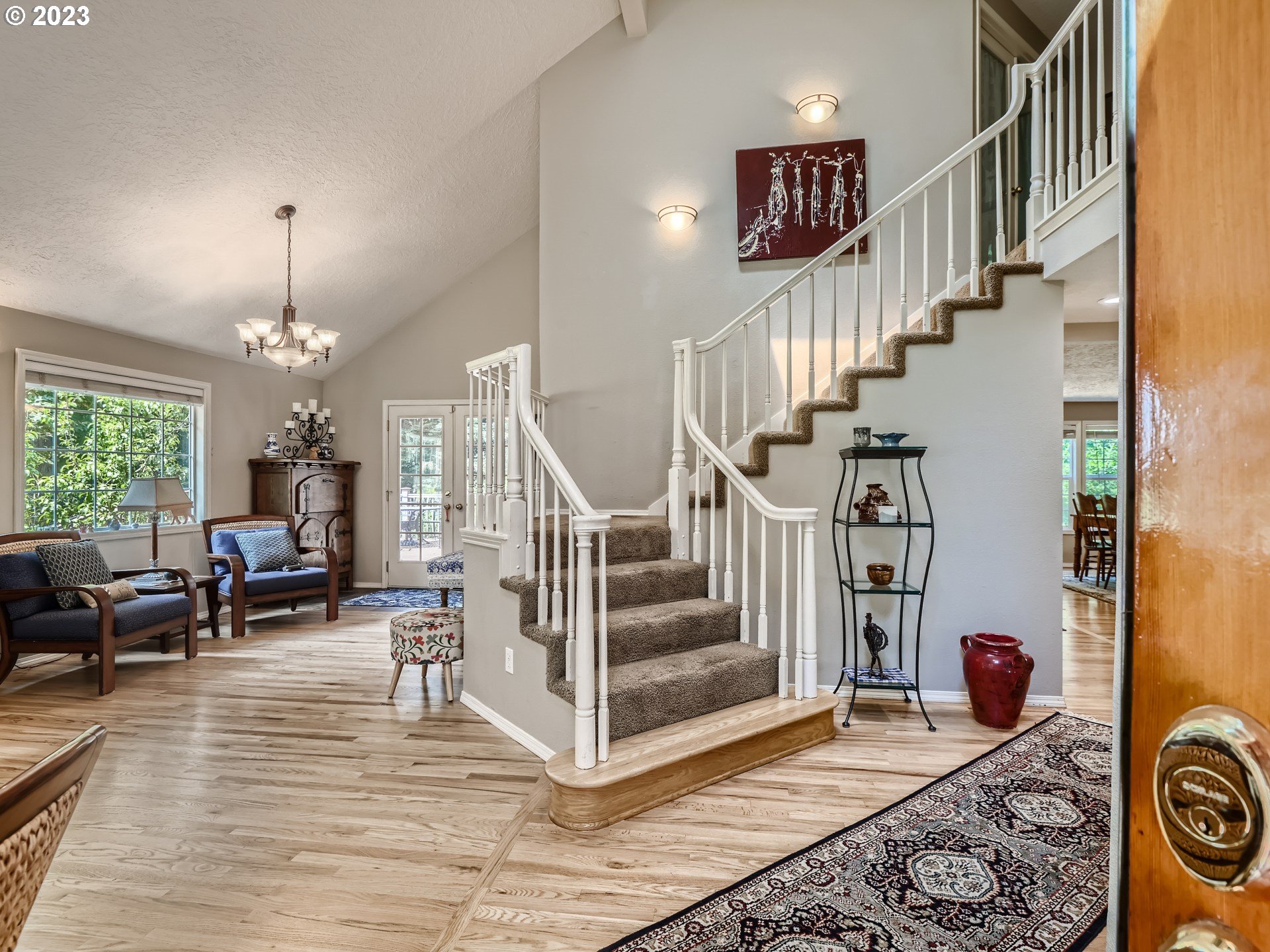 18400 South Walker Road Oregon City, OR 97045 - Photo 6 of 35 Gallery Image 6