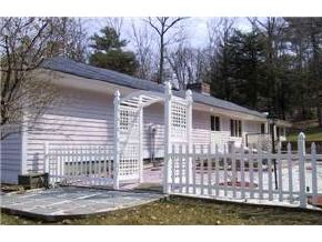 16 Haskins Road Hanover, NH 03755 - Photo 2 of 5