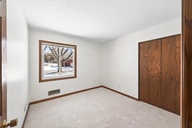 $380,000 | 6840 Innsdale Avenue South, Cottage Grove, MN 55016