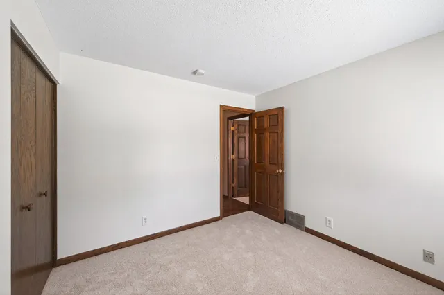 $380,000 | 6840 Innsdale Avenue South, Cottage Grove, MN 55016