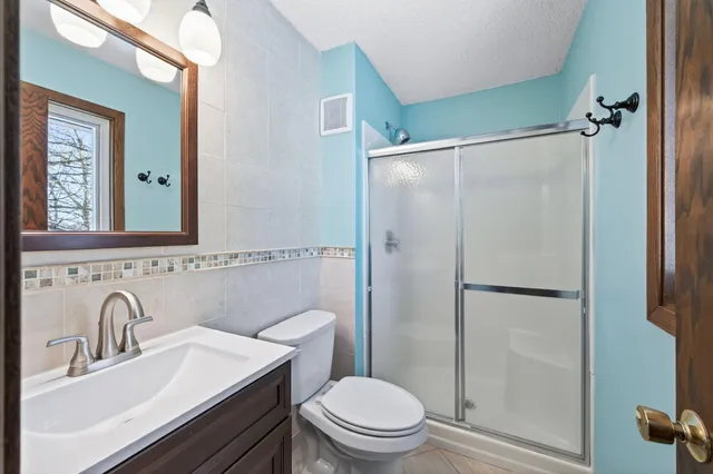 $380,000 | 6840 Innsdale Avenue South, Cottage Grove, MN 55016