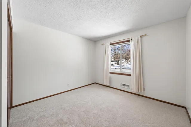 $380,000 | 6840 Innsdale Avenue South, Cottage Grove, MN 55016