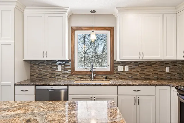 $380,000 | 6840 Innsdale Avenue South, Cottage Grove, MN 55016