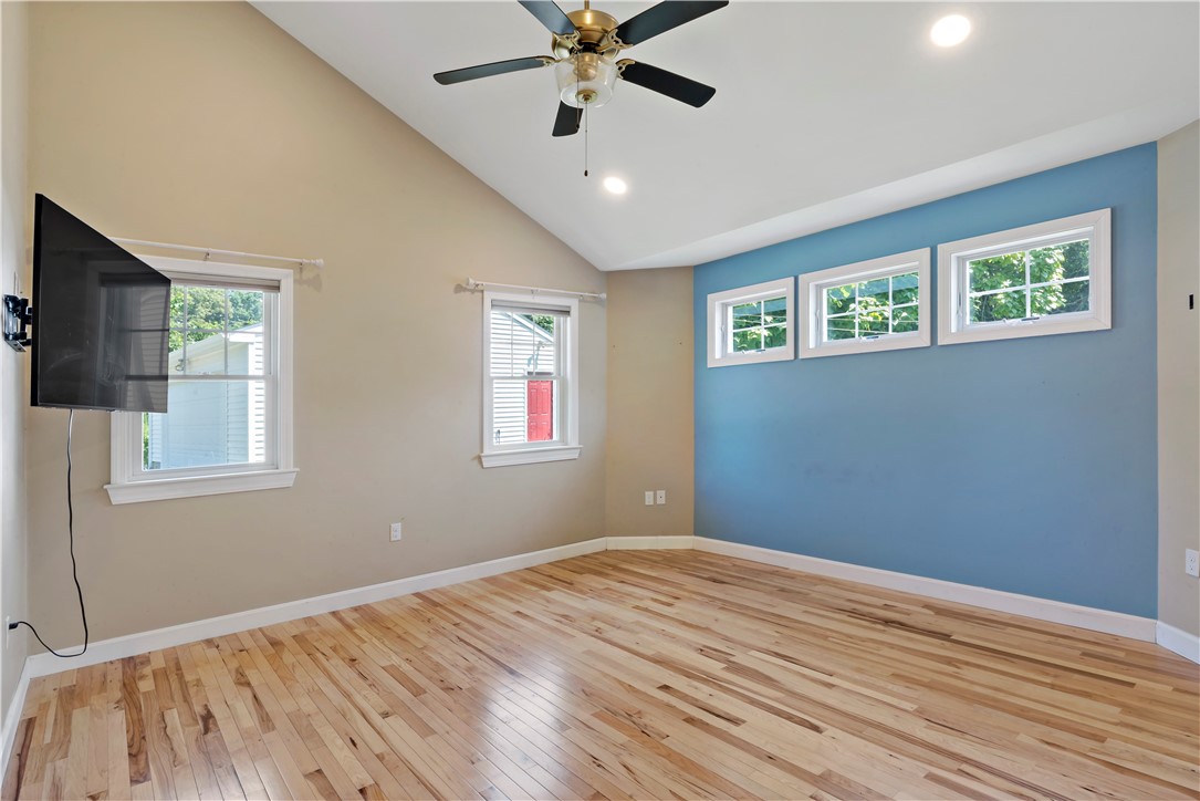 813 S Road South Kingstown, RI 02879 - Photo 16 of 32 first floor mast suite