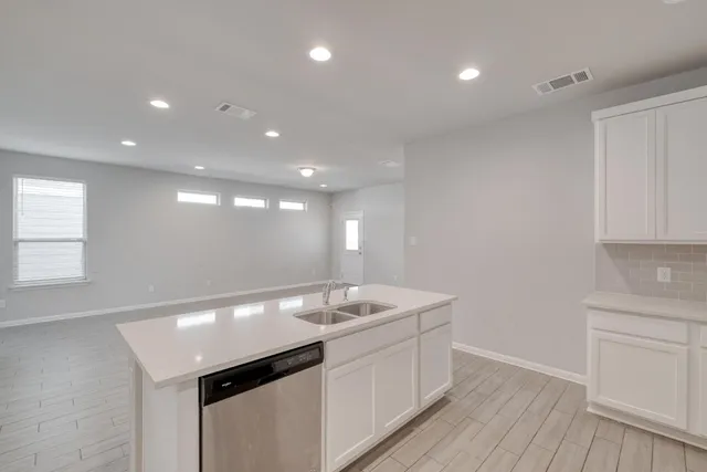 $249,900 | 124 Drifter Lane, Jarrell, TX 76537