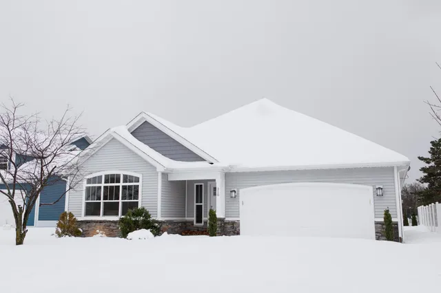 $389,000 | 210 Market Place, Benton Harbor, MI 49022